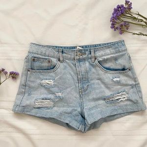 Forever 21 distressed denim shorts